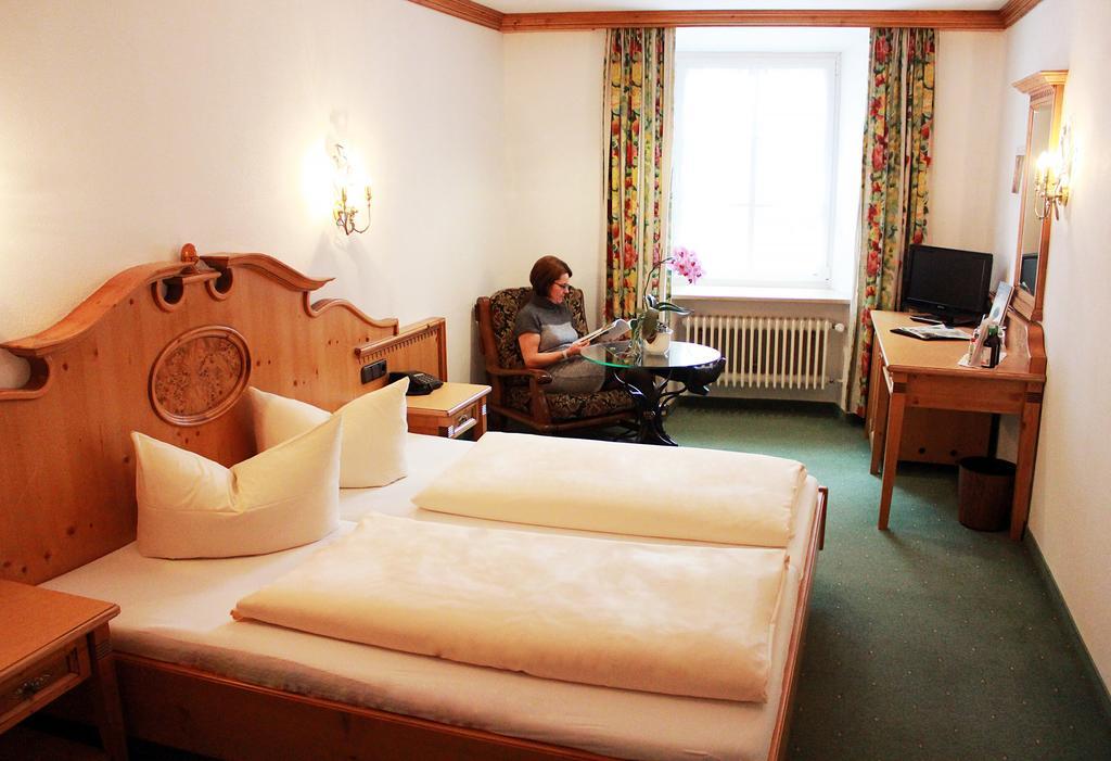 Post-Hotel Митенвалд Екстериор снимка