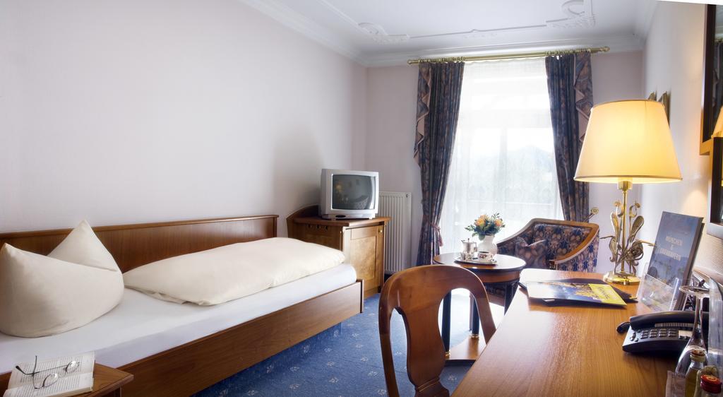 Post-Hotel Митенвалд Екстериор снимка